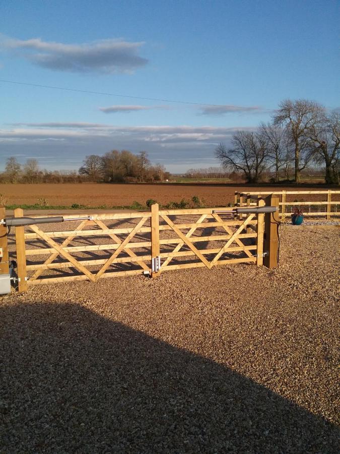 Heated Supersize Glamping Pod With Ensuite Bathroom, Wilburton, Nr Ely, Cambs Екстериор снимка